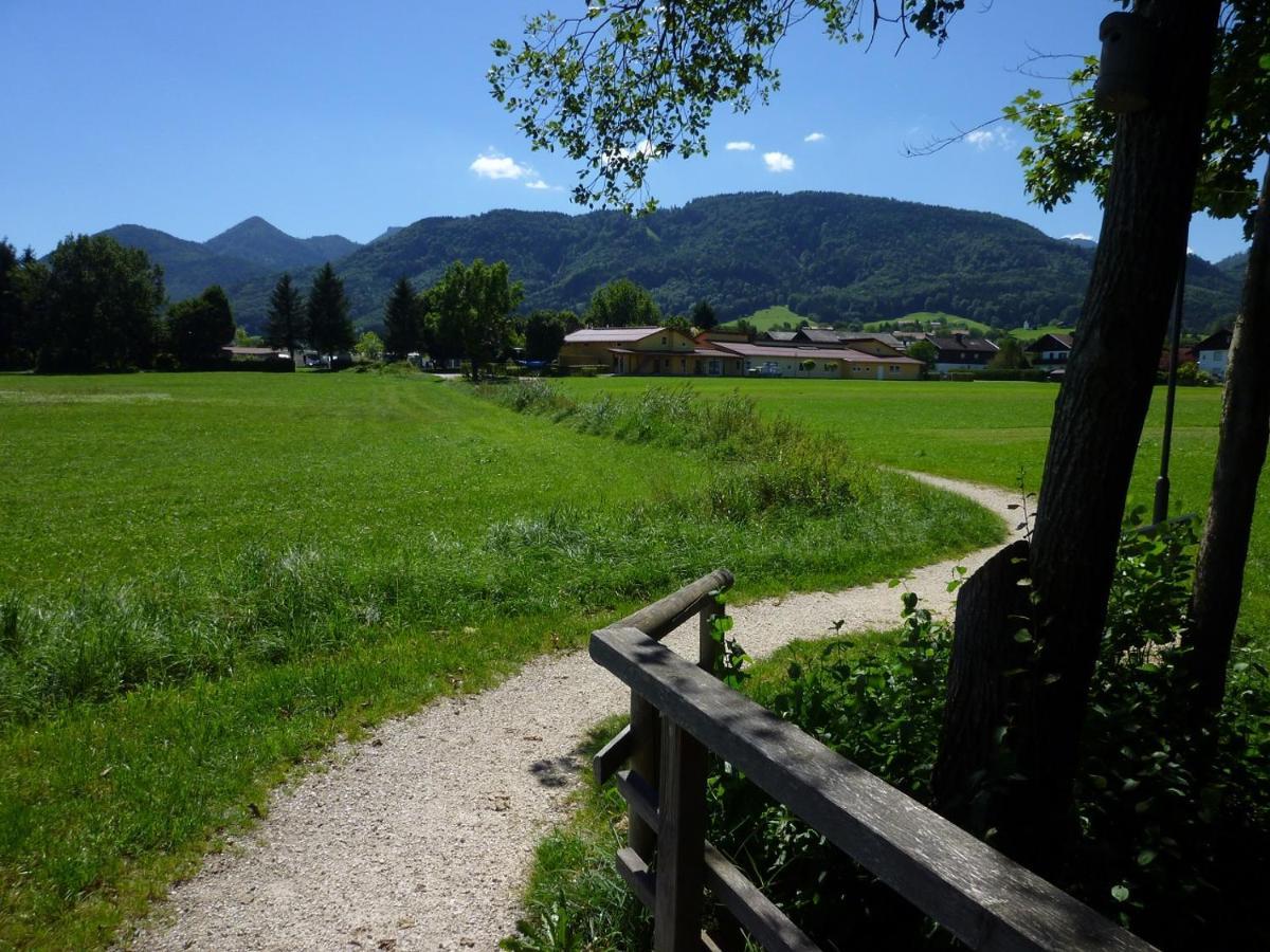 Zwischen Chiemsee Und Bergen Ug Bernau am Chiemsee Exterior photo